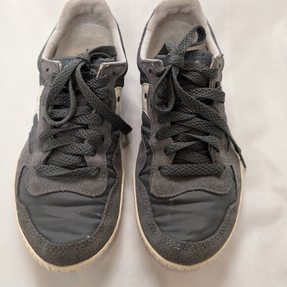 Saucony Bullet Women's Size 6 Low Sneakers Gray & White 1943-155 - Picture 3 of 8